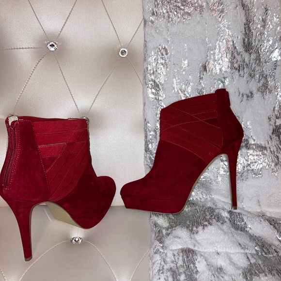 NEW RARE Colin Stuart Red Faux Suede Strappy Platform Ankle Boots Size 11B HTF - Picture 2 of 13